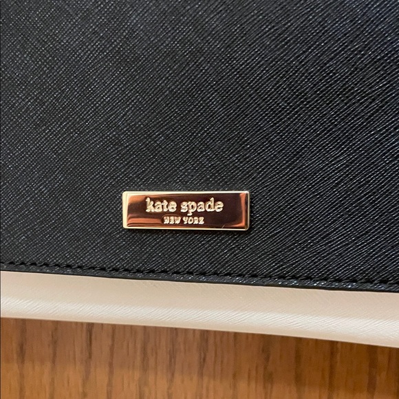 Kate Spade NWOT Elegant Black and White Crossbody Bag - Picture 5 of 15